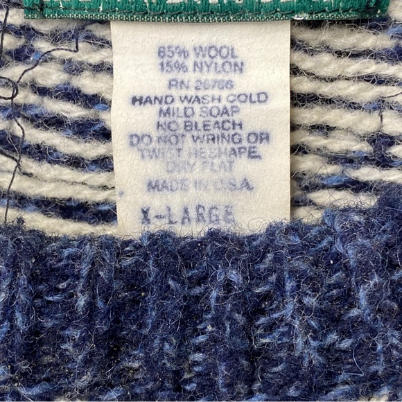 Vintage wool blend snowflake sweater XL mens unisex too skiing warm Tidewater - Picture 6 of 8